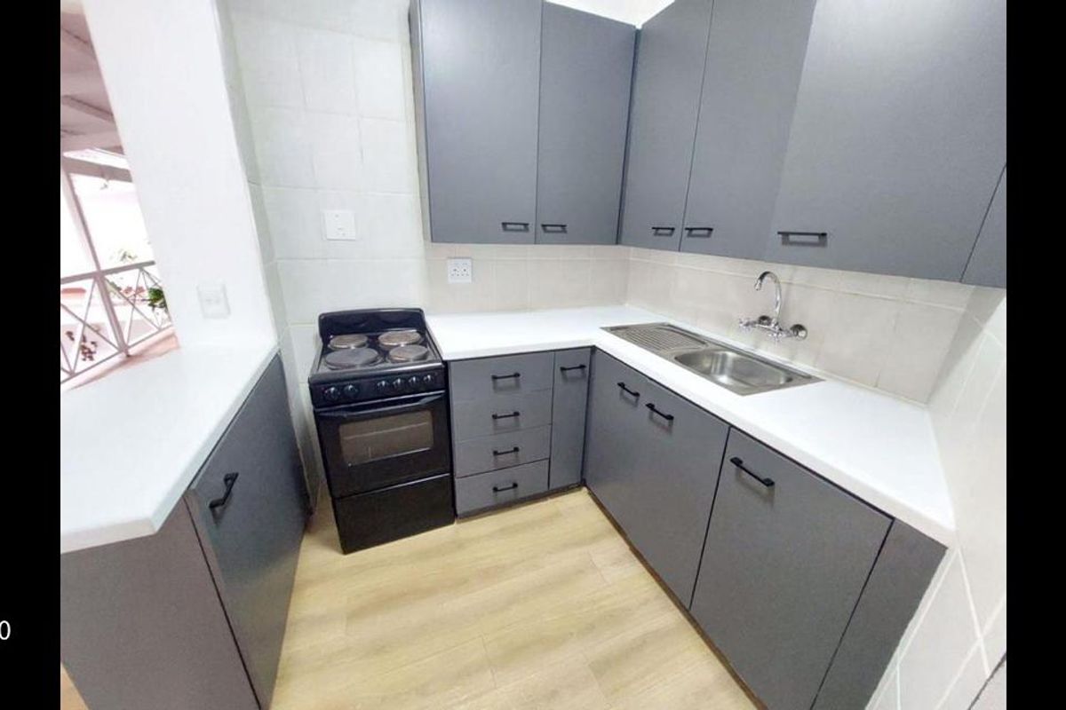 SUNNY REVAMPED double unit at well sought after Fynbos Park - Photo 2