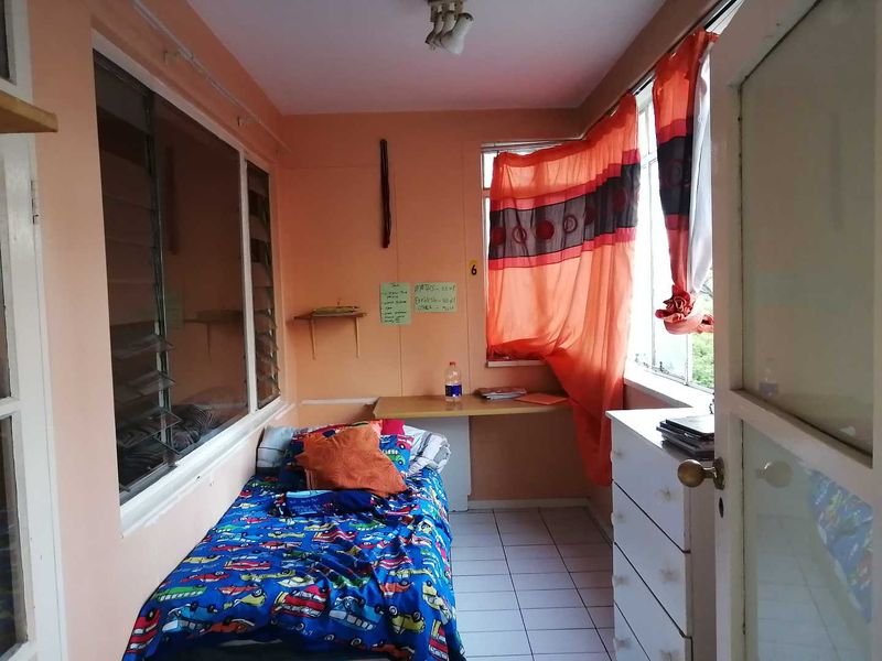 Charming 2.5 bedroom flat in desirable Pretoria Muckleneuk - Photo 5