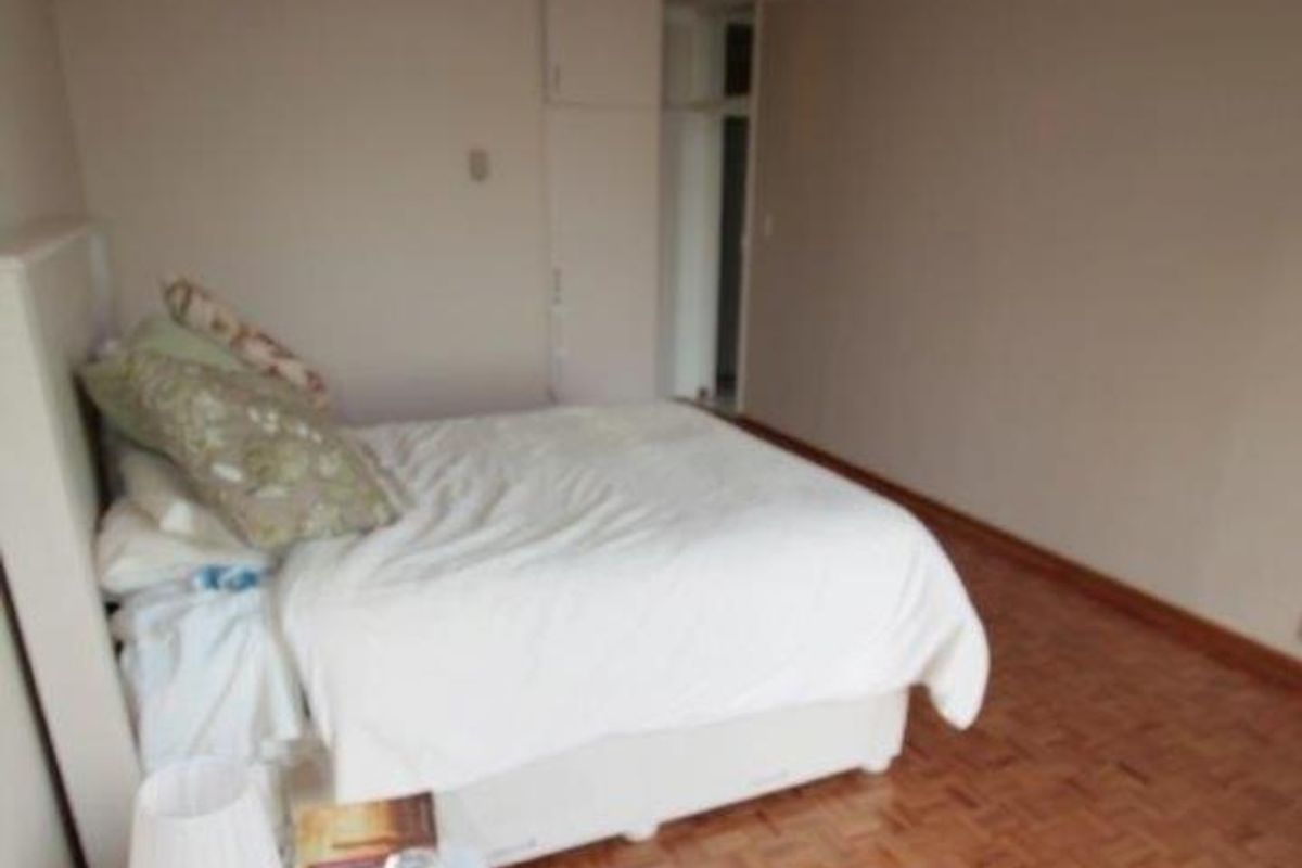 Spacious 123 sqm 2 bedroom apartment in Benmore - Photo 5