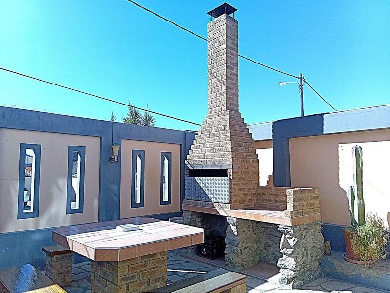 8-Bedroom Property for Sale in Lüderitz Namibia - Photo 6