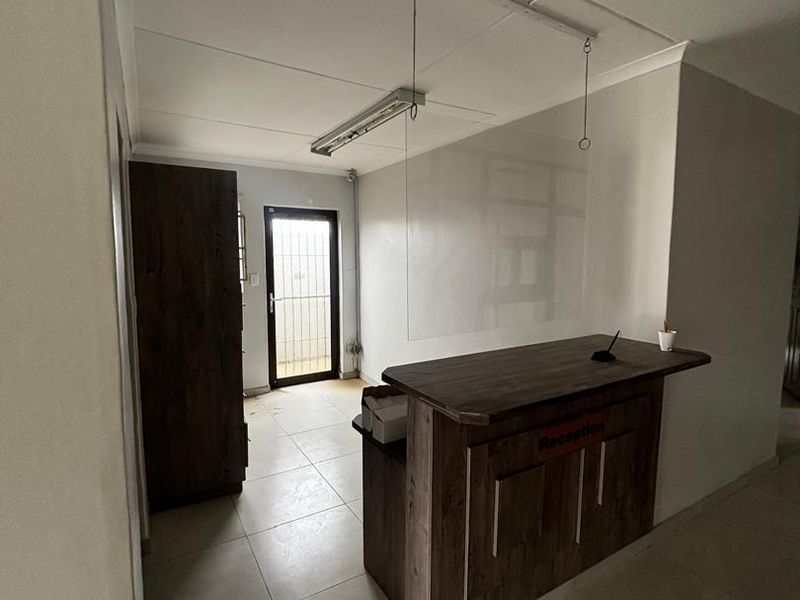 Office building to let near Pathcare, Walvis Bay - Photo 7