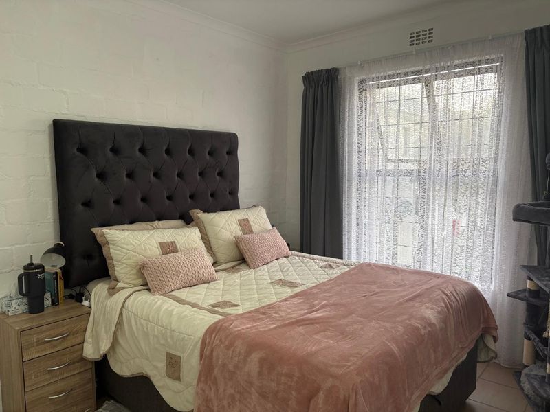 Lovely 2 bedroom duplex in Owerbosch West Beach - Photo 5