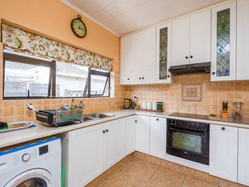 Your Dream Family Home Awaits - Photo 7