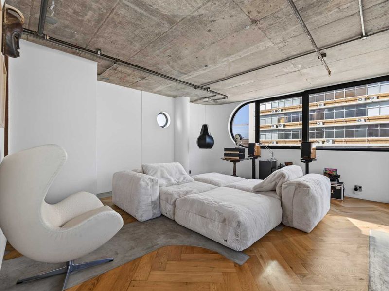 Where Architecture Becomes Art - Photo 5