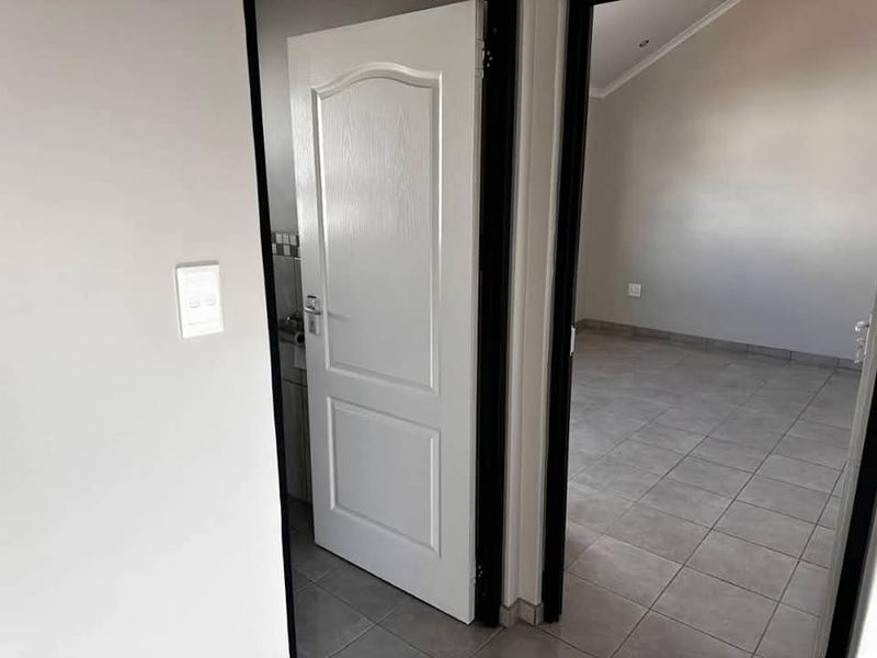 It's a quiet,  safe and secure community - Photo 5