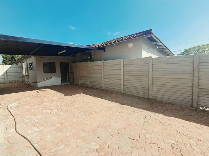 Property #2556967, Townhouse Rental Monthly in Villieria