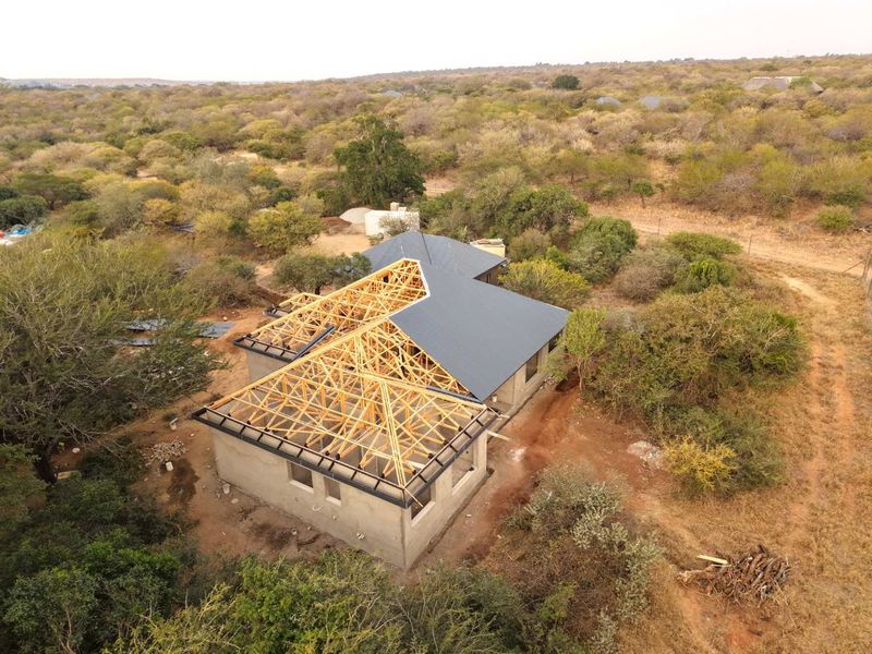 New, 4-Bedroom Family Home – under construction in Blyde Wildlife Estate - Photo 2
