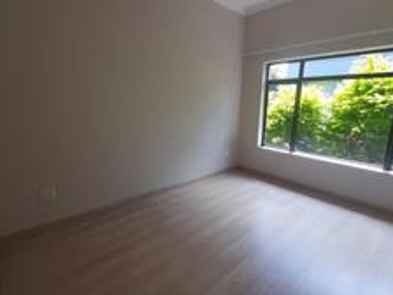 Modern Home with a Flatlet For Sale in Palm Lakes Estate - Photo 4