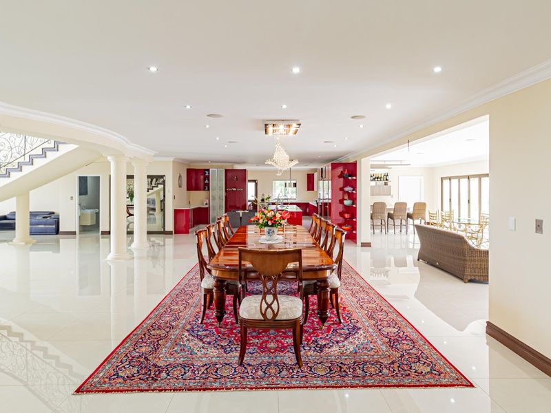 Luxurious 5-Bedroom Mansion for sale in Walkerville - Photo 7