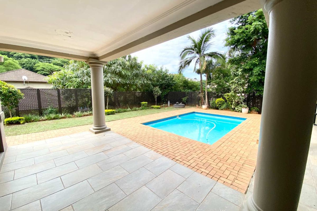 Hendra Estates - Stunning Freestanding Home In Security Estate In Prime La Lucia For Rent! - Photo 4