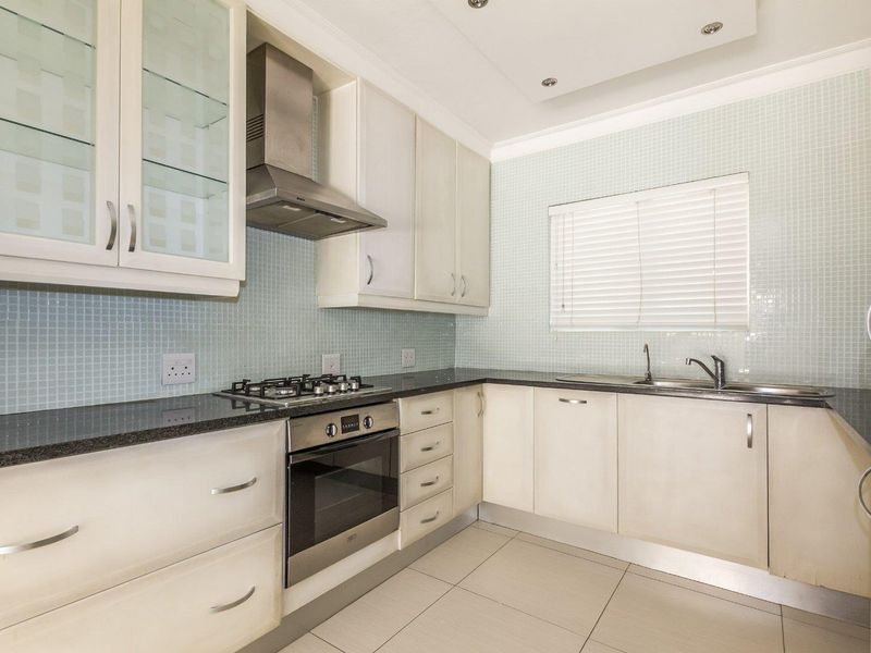 3 Bedroom House to Rent in Dainfern - Photo 5