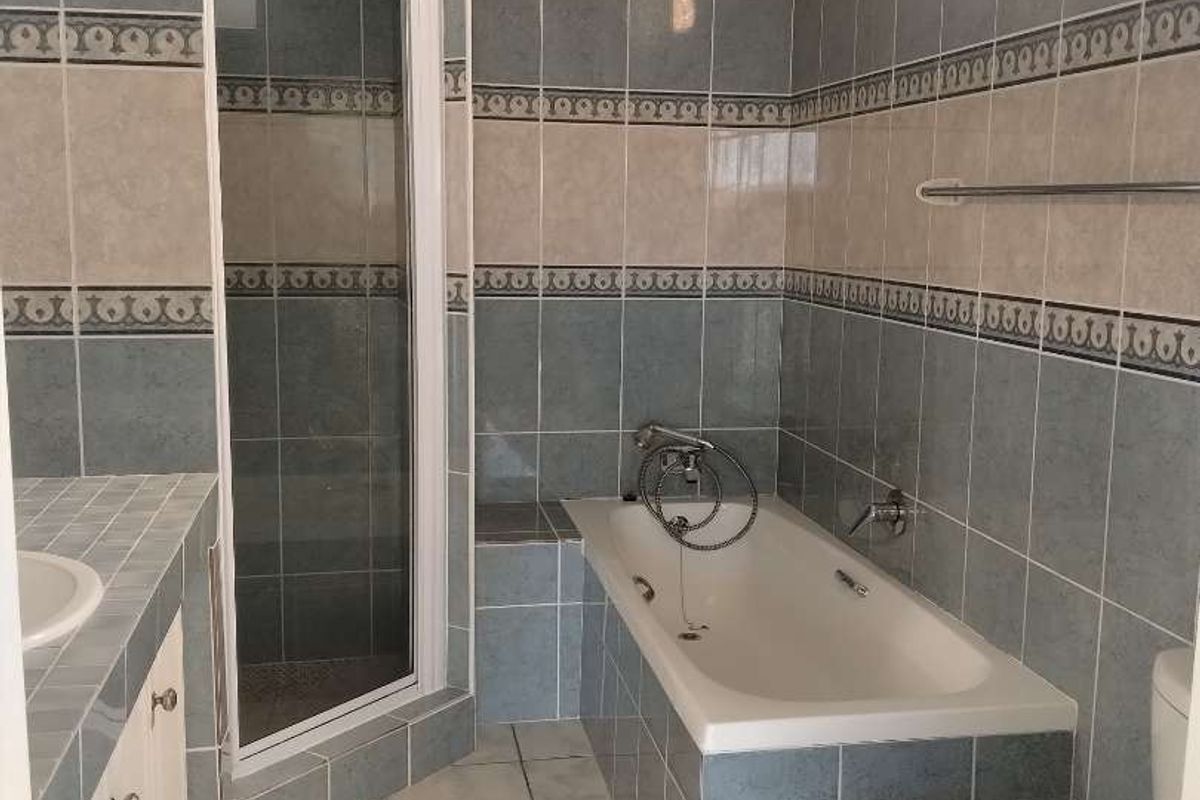 Spacious 1 Bedroom flat - Photo 5