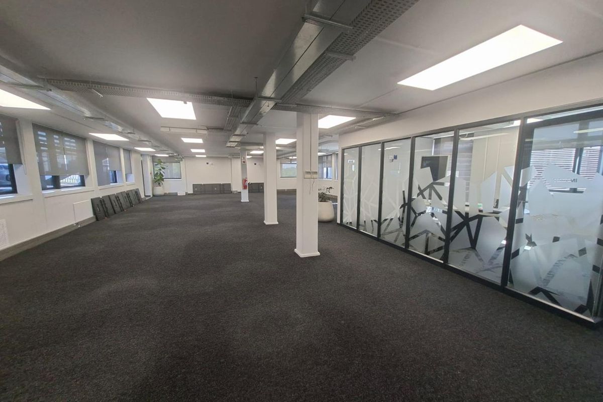 Premium 685m2 Office Space in Essex Gardens, Westville - Photo 4