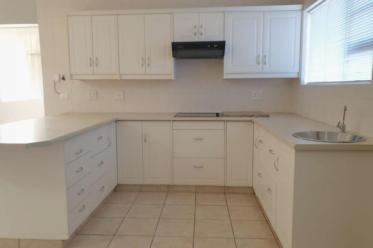 3 Bedroom House for Sale in Fijnbosch Park - Photo 3