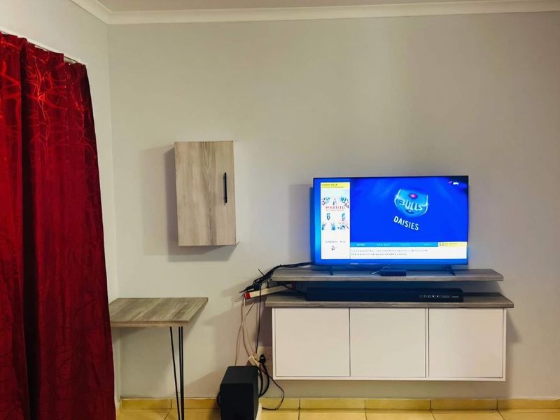 Stunning Apartment for Sale - Photo 2