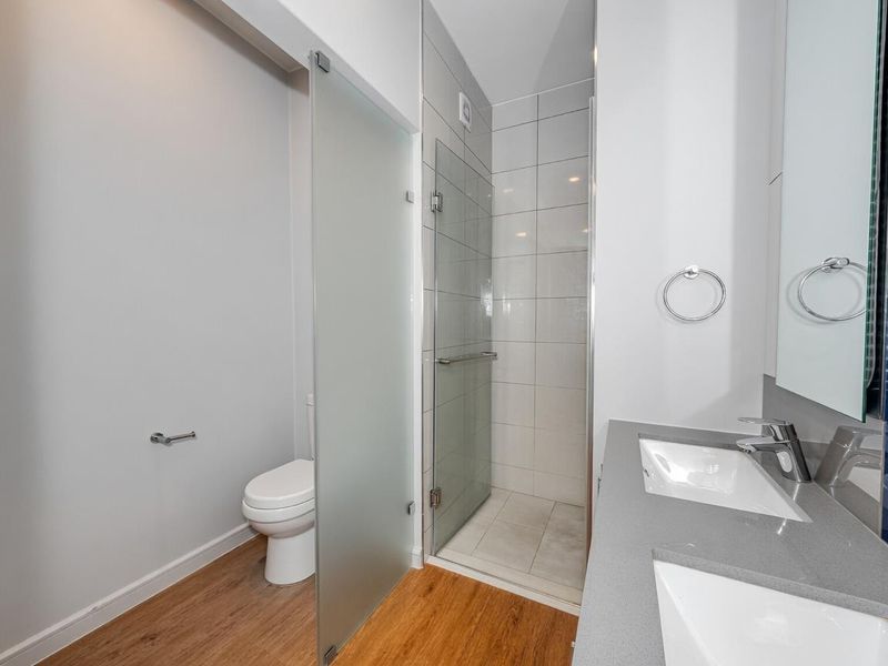 WELL PRICED TWO BEDROOM APARTMENT FOR SALE IN THE MEDIAN - Photo 6