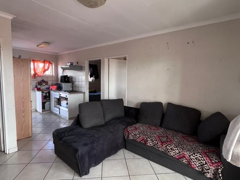 Apartment for sale in Otjomuise/ Bacardi court - Photo 4