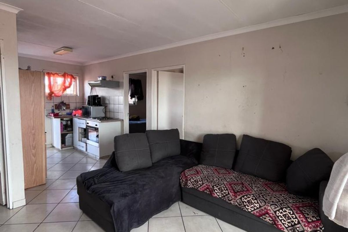 Apartment for sale in Otjomuise/ Bacardi court - Photo 4