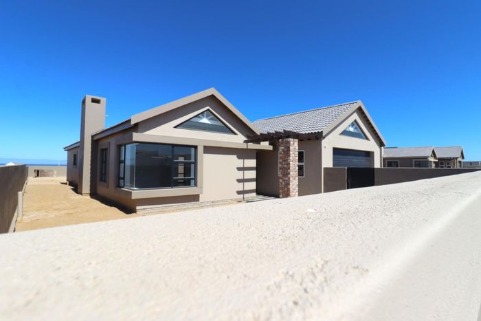 Property #2478399, House For Sale in Mile 4 Ext 1