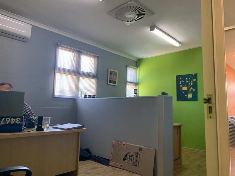 Office in a Secure Business Park awaits in Pinelands - Photo 6