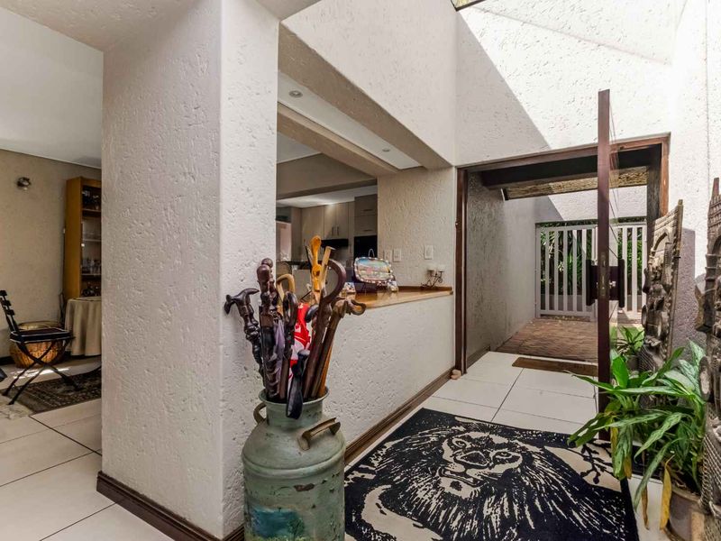 NORTH-FACING, SUNNY LOCK-UP AND GO FOR RENT IN FOURWAYS GARDENS - Photo 2