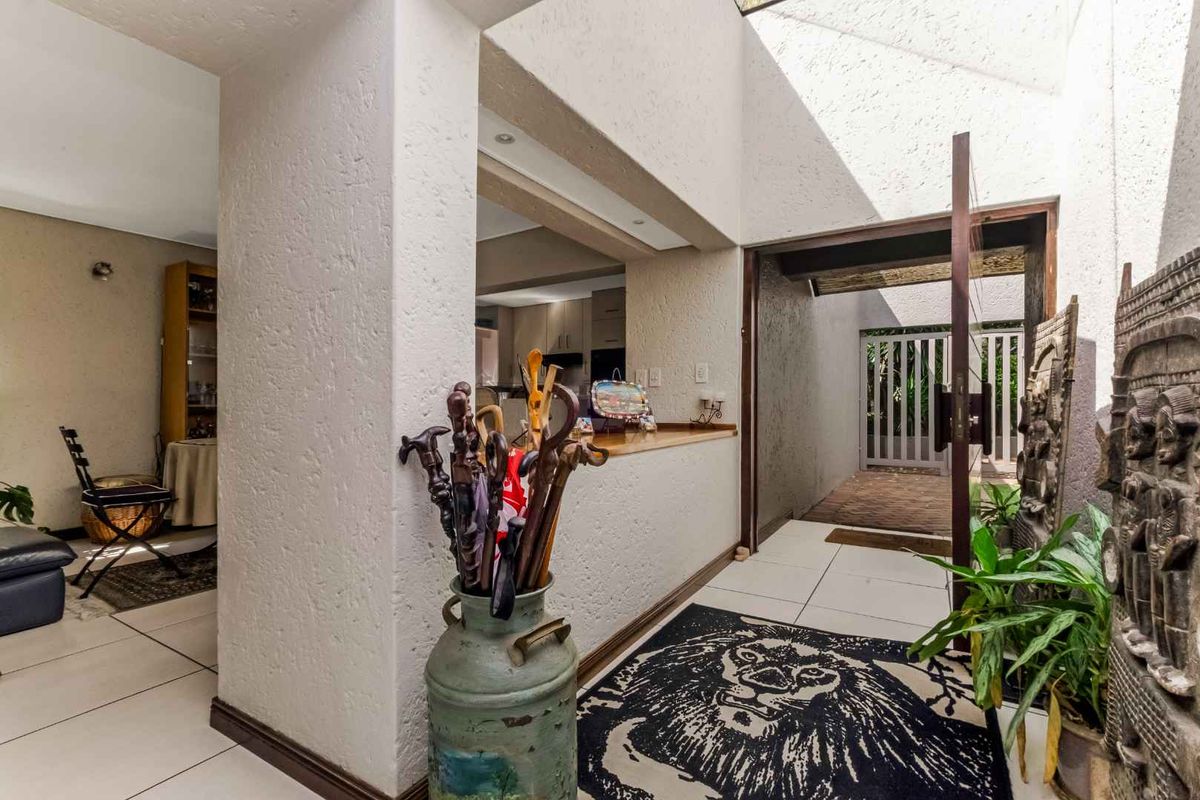 NORTH-FACING, SUNNY LOCK-UP AND GO FOR RENT IN FOURWAYS GARDENS - Photo 2