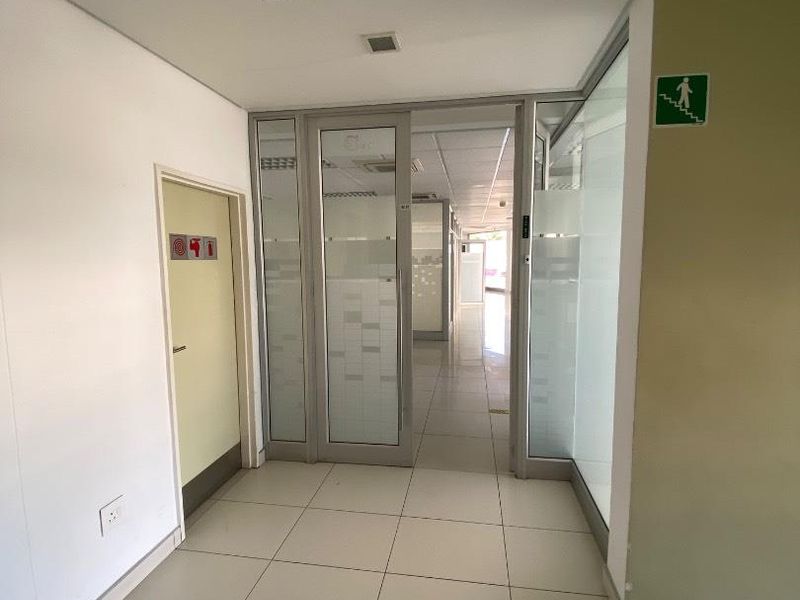 OFFICE SPACE TO LET IN AUSSPANPLATZ - Photo 5