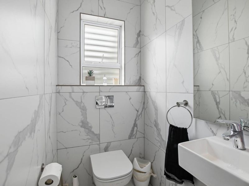 A RARE FIND IN SOUGHT-AFTER SAGEWOOD LIFESTYLE ESTATE - Photo 8