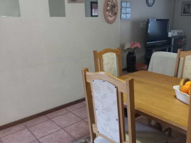 Charing 3-Bedroom Family Home for Sale - Photo 6