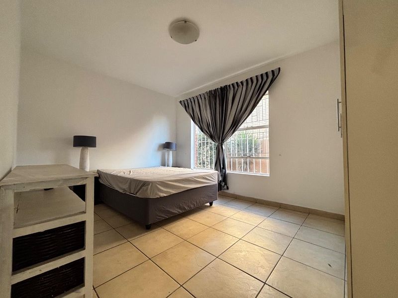 Ground-Floor 2-Bedroom Apartment with Private Garden in an Exclusive 10-Unit Complex - Photo 8