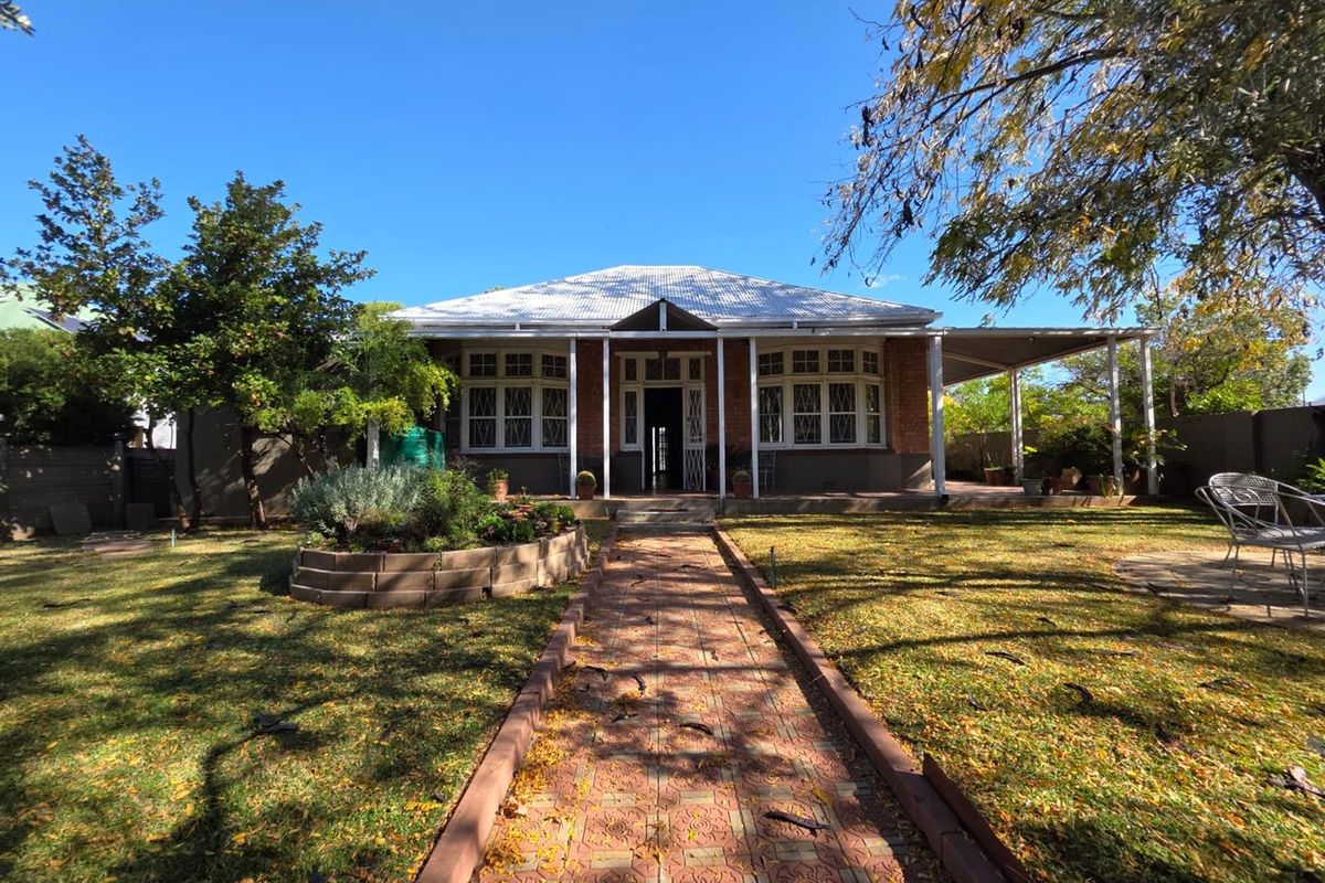 Beautiful 4 bedroom house - Photo 5