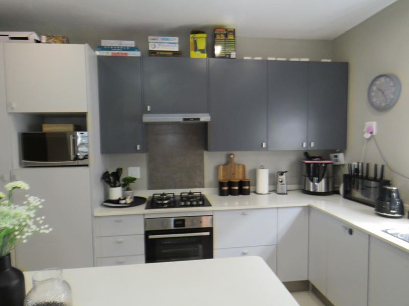 3 Bedroom house for rent in Sunset Villas - Photo 7