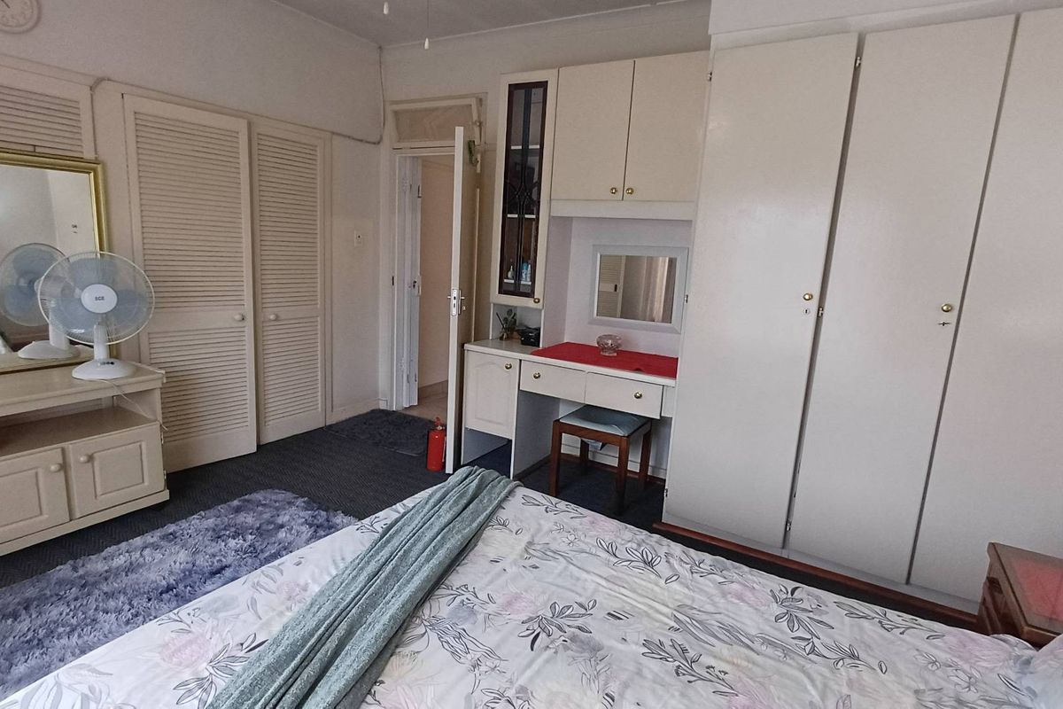 House huge potential - Photo 5