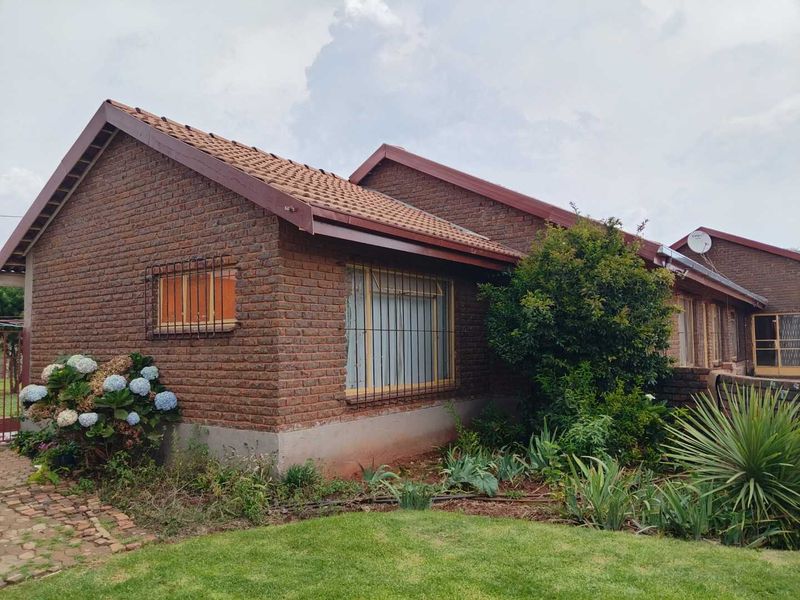 House for sale in Eloff - Photo 3