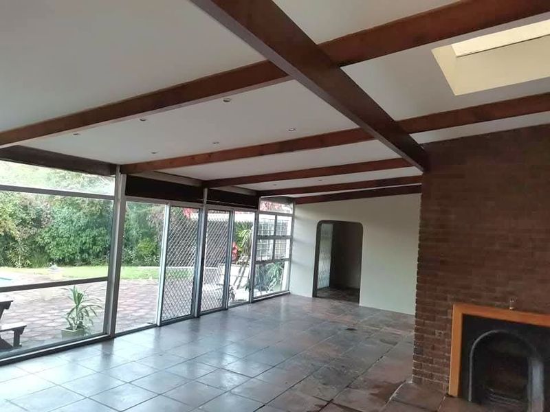 STUNNING FAMILY HOME IN PRIME LOCATION - WESTVILLE - Photo 3