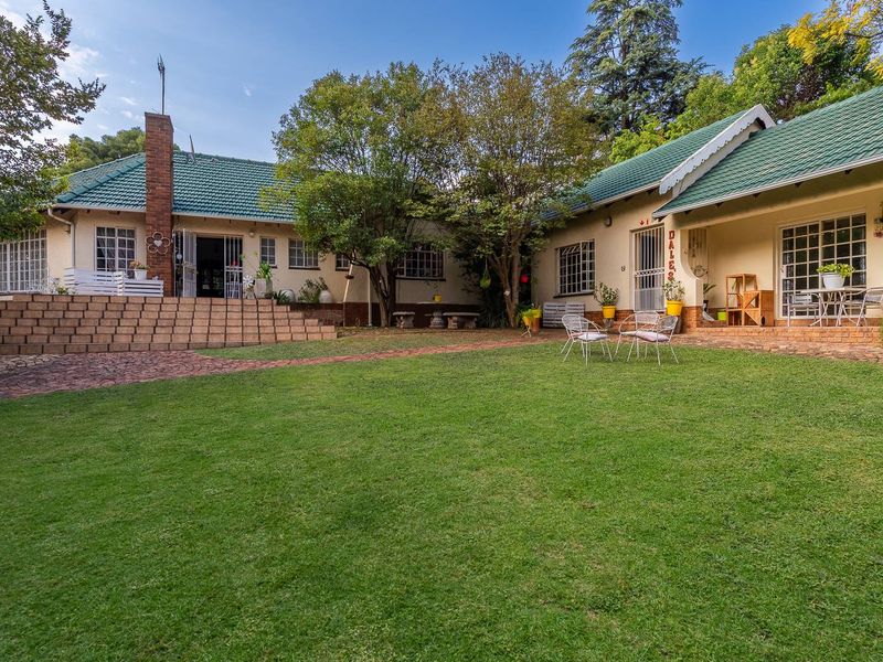 Prime Multi-Dwelling Estate: Invest & Earn! - Photo 8