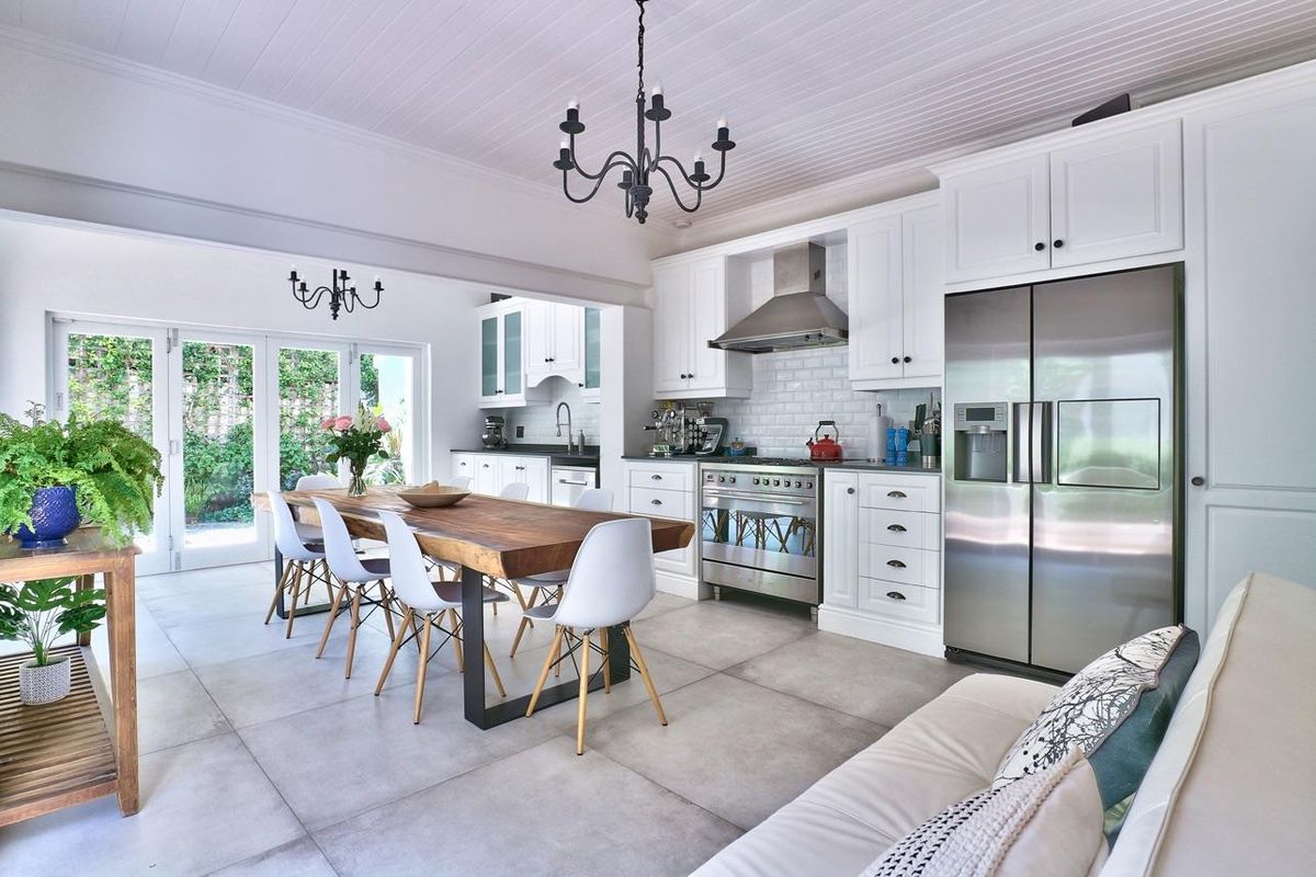 Premium Location Hofmeyr Street Victorian - Photo 2