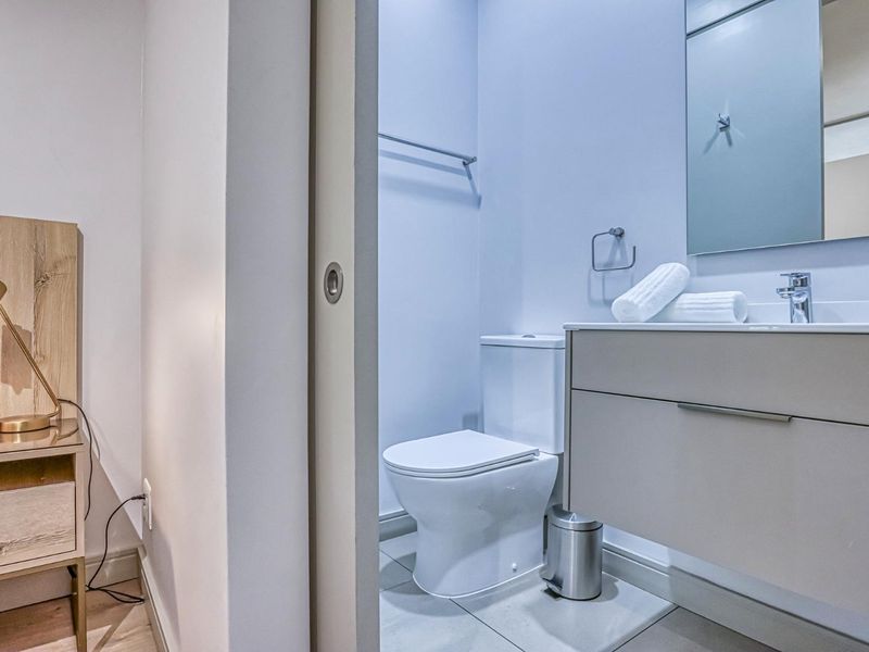 STUPENDOUS FULLY FURNISHED 1 BED APARTMENT IN NEW COMPLEX IN ROSEBANK - Photo 10