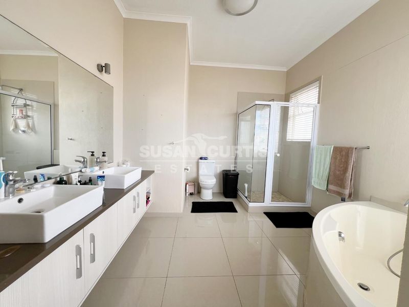 BEACHFRONT HOME - Photo 6