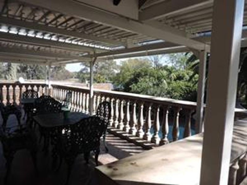 Guest House with Inverter and solar panals - Photo 7