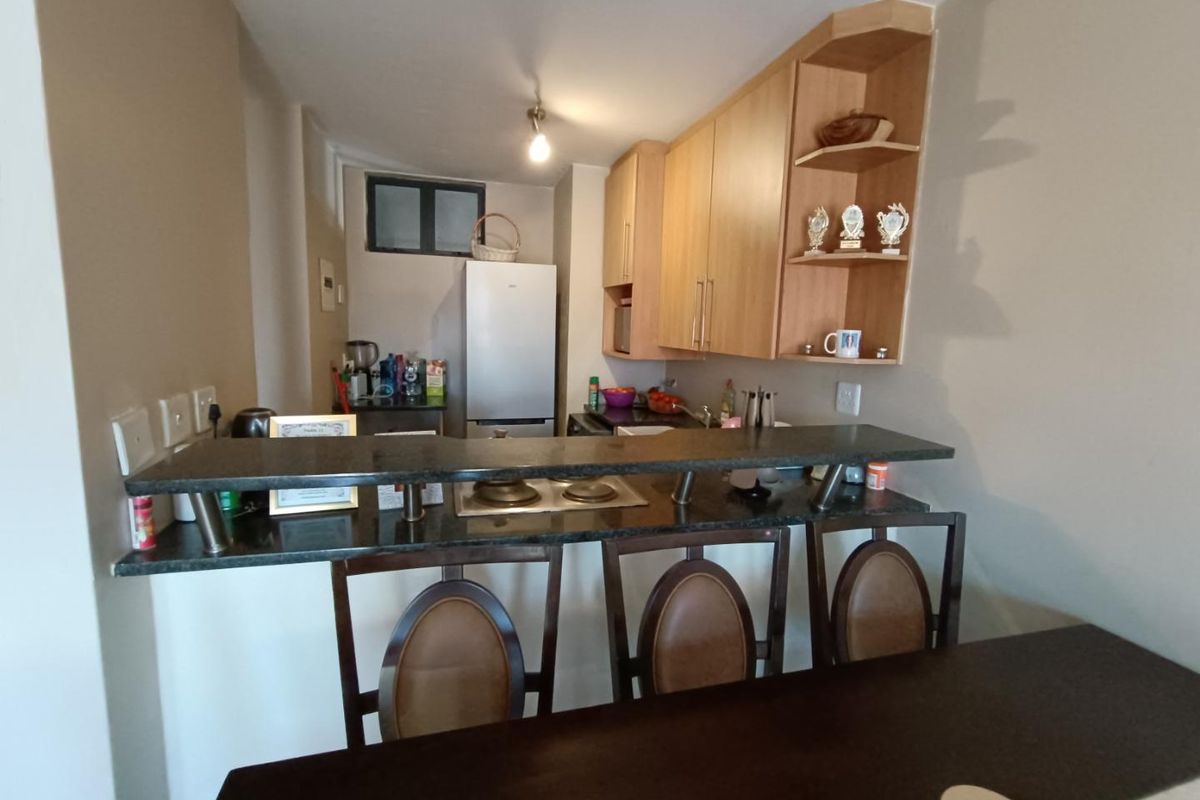 ROOIHUISKRAAL NORTH - 2 BED - 2 BATH - 2 LIVING AREAS - Photo 5