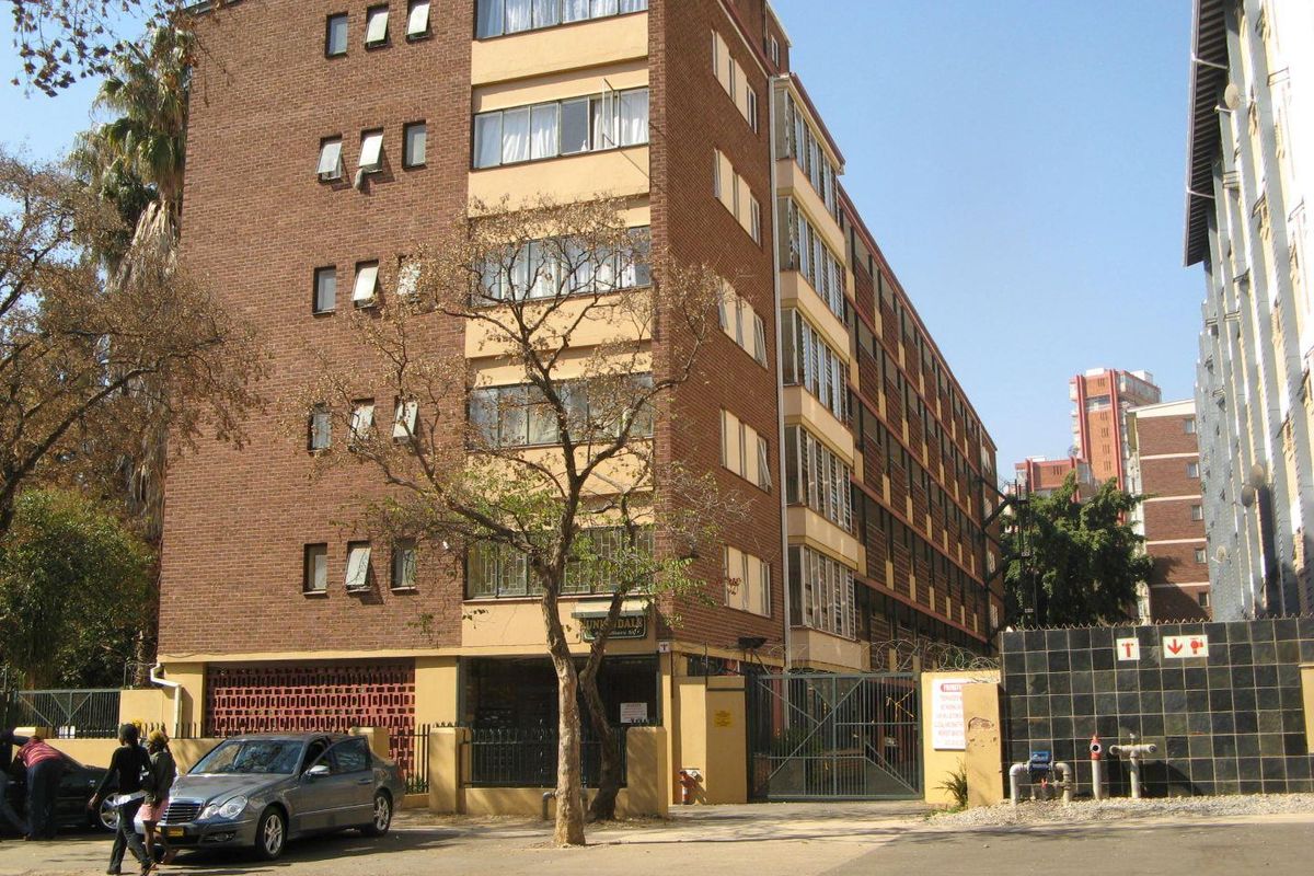 1.5 BEDROOM FLAT TO RENT IN SUNNYSIDE - Photo 3