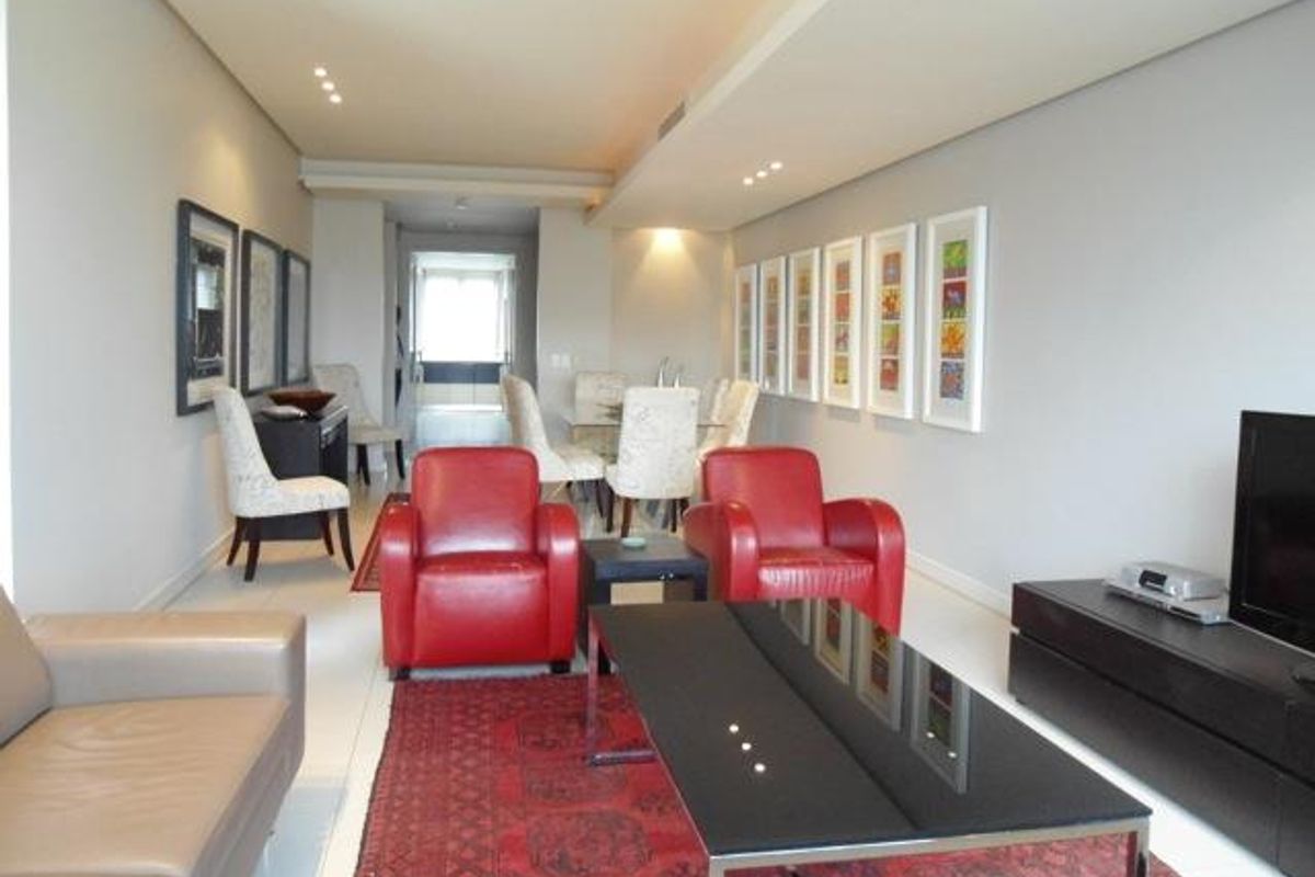 AN EXQUISITE TWO BEDROOM FURNISHED APARTMENT - Photo 2