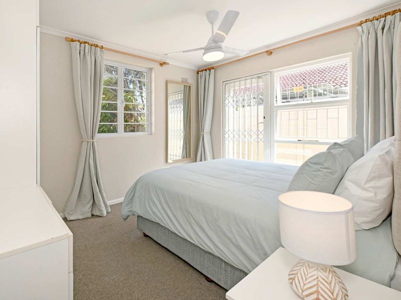 Stylish Lakeside Retreat – Beautifully Renovated, Pet-Friendly & Move-In Ready - Photo 9