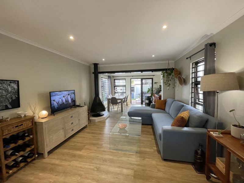 Renovated 3-Bed Home in Safe, Family-Friendly Neighborhood - Photo 3