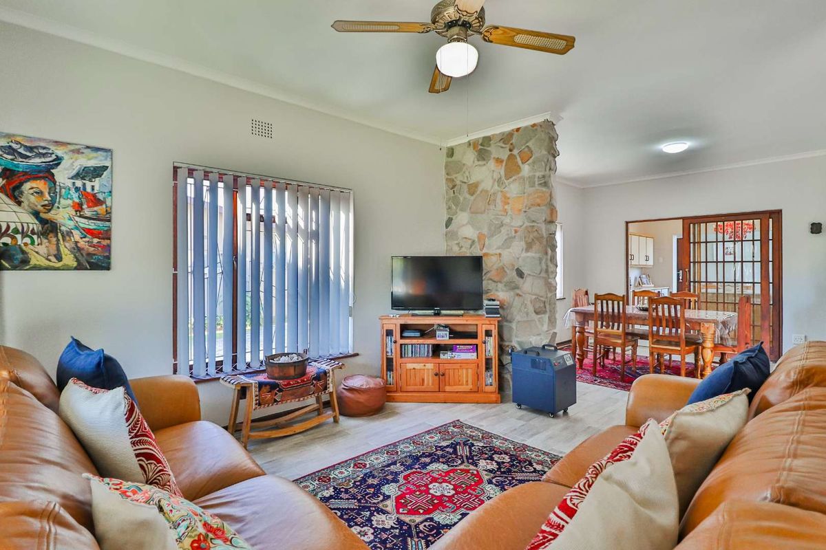 Beautifully Renovated 3-Bed Home with Flatlet in Heart of Hartenbos - Photo 3