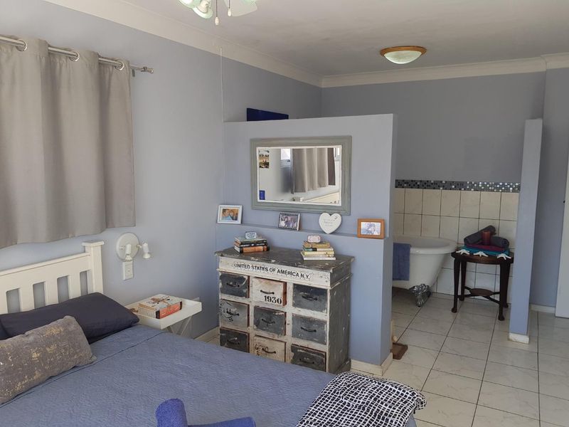 Long Beach Well Established Guest House - Photo 5