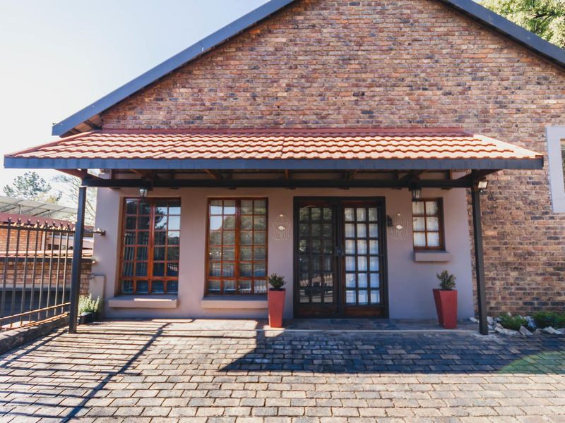 This is property is meant for someone special! - Photo 4