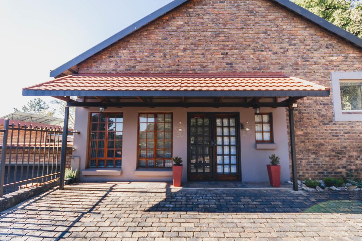 This is property is meant for someone special! - Photo 4