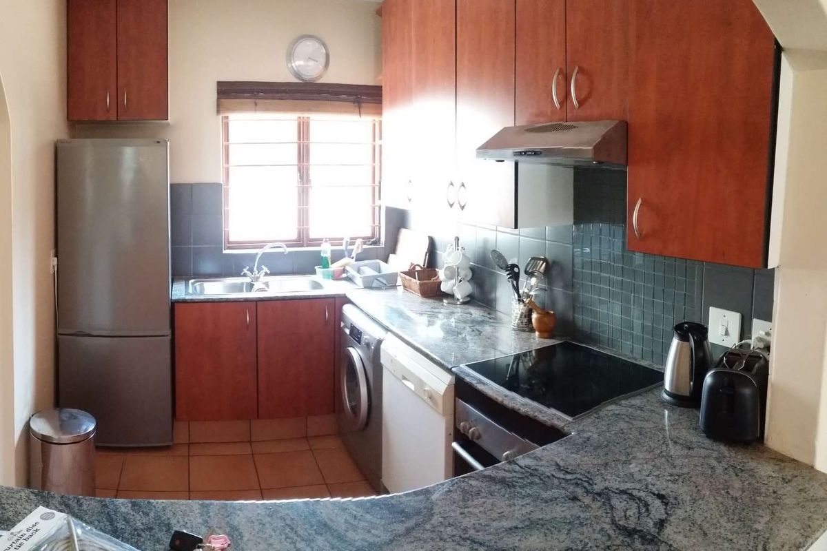 SPACIOUS 2 BED FULLY FURNISHED APARTMENT - Photo 5